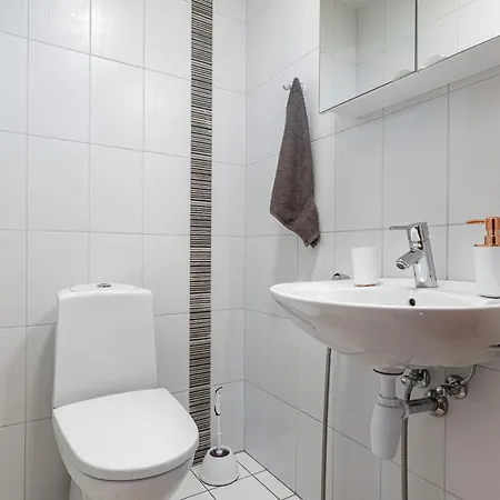 Airhome - The Admiral House Apartment