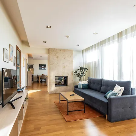 דירה Airhome - The Admiral House *