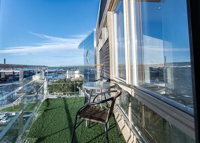 Airhome - The Admiral House