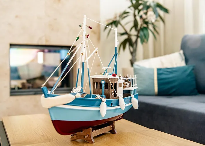 Airhome - The Admiral House דירה