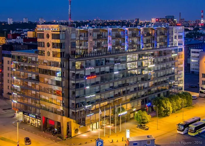 Airhome - The Admiral House