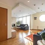 Airhome - The Admiral House